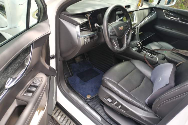 Used Cadillac XT5 2021 28T Luxury Model
