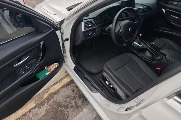 Used BMW 3 Series 2017 318Li Fashion Model