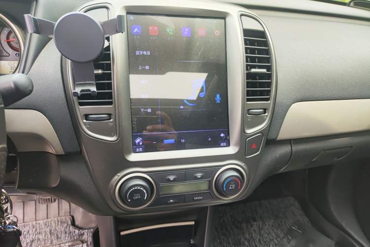 Used Nissan Sylphy 2016 Classic 1.6XE Manual Leading Edition Audio And AC Panel