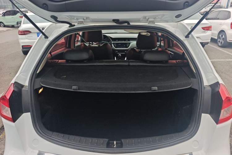 Used Geely Auto Vision X3 2017 1.5L Automatic Luxury Model
