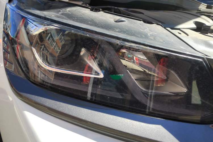 Used Geely Auto Coolray 2024 1.5T DCT Longteng Edition Right Front Headlight