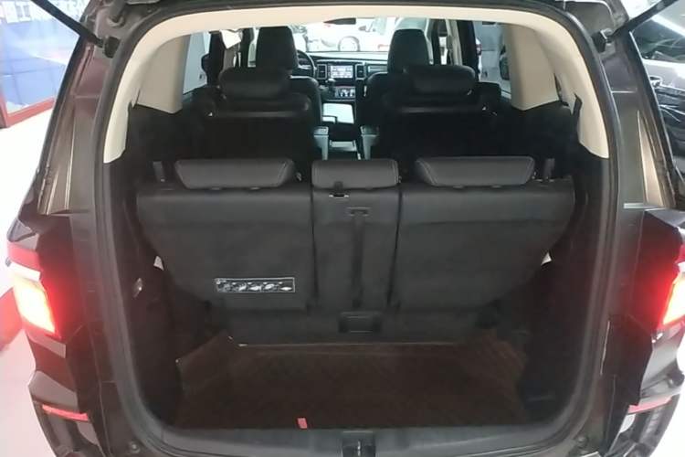 Used Honda Elysion 2016 2.4L Luxury Edition