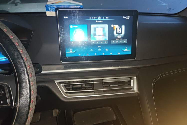 Used BYD Song Pro 2021 1.5T Automatic Elite Edition Audio And AC Panel