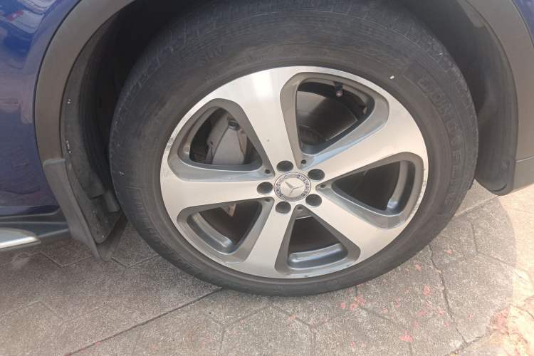 Used Mercedes-Benz GLC 2016 GLC 260 4MATIC Luxury Model