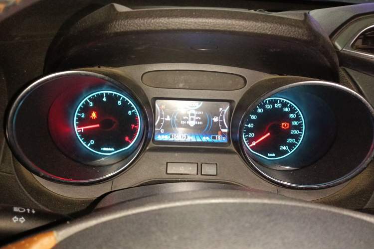 Used BYD Yuan 2016 1.5L Manual Luxury Model Instrument Cluster