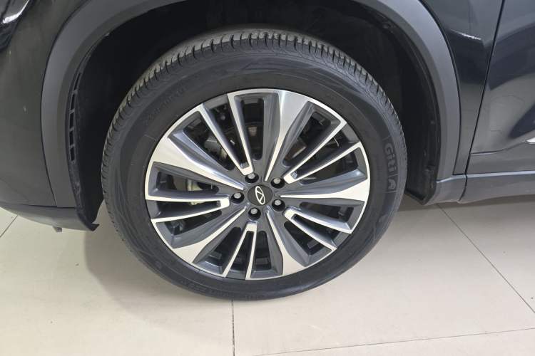 Used Chery Tiggo 8 PLUS 2024 Champion Edition 290TGDI DCT Deluxe Version 5-Seater