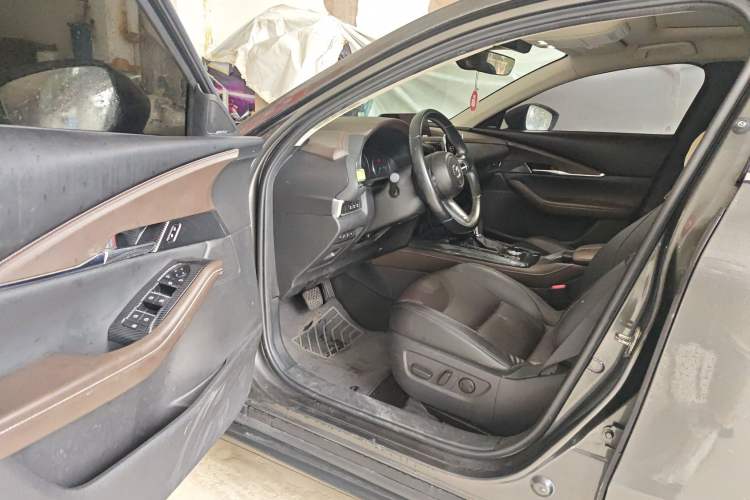 Used Mazda CX-30 2022 2.0L Automatic Joyful Model
