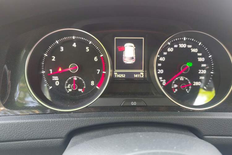 Used Volkswagen Golf GTI 2016 2.0 TSI GTI Odometer Close Up