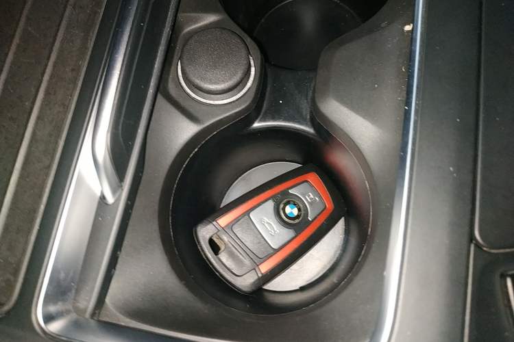 Used BMW 2 Series (Import) 2019 225i Convertible Coupe Sports Design Package
