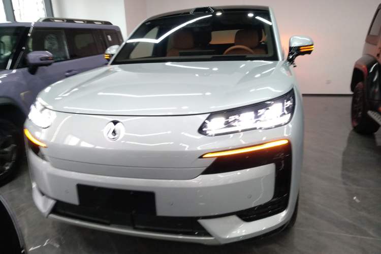 Used Denza N9 2026 Model Zunyue Model