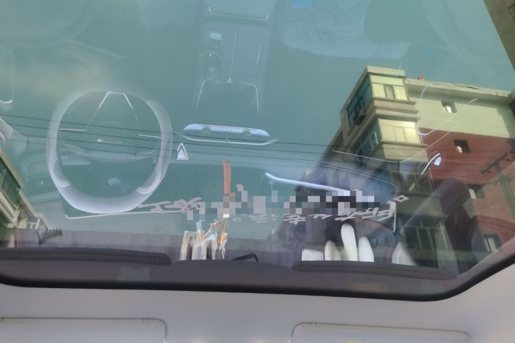 Used Venucia V 2023 260T Idol Edition Pro Headliner