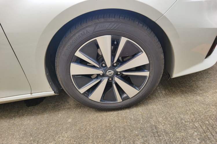 Used Nissan Teana 2019 2.0L XL Upper SmartDrive Version Right Front Wheel Hub