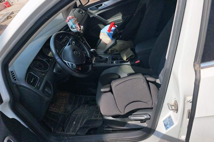 Used Volkswagen Golf 2018 1.6L Automatic Comfort Model
