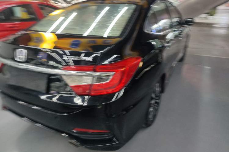 Used Honda Crider 2013 1.8L automatic luxury edition