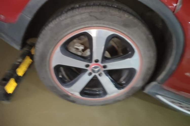 Used Mercedes-Benz GLC 2018 Facelift GLC 260 4MATIC Luxury Edition Right Rear Wheel Hub