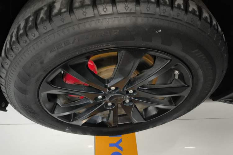 Used Chevrolet Equinox 2019 Redline 550T Automatic All-Wheel-Drive RS Model China VI Standard Left Front Wheel Hub