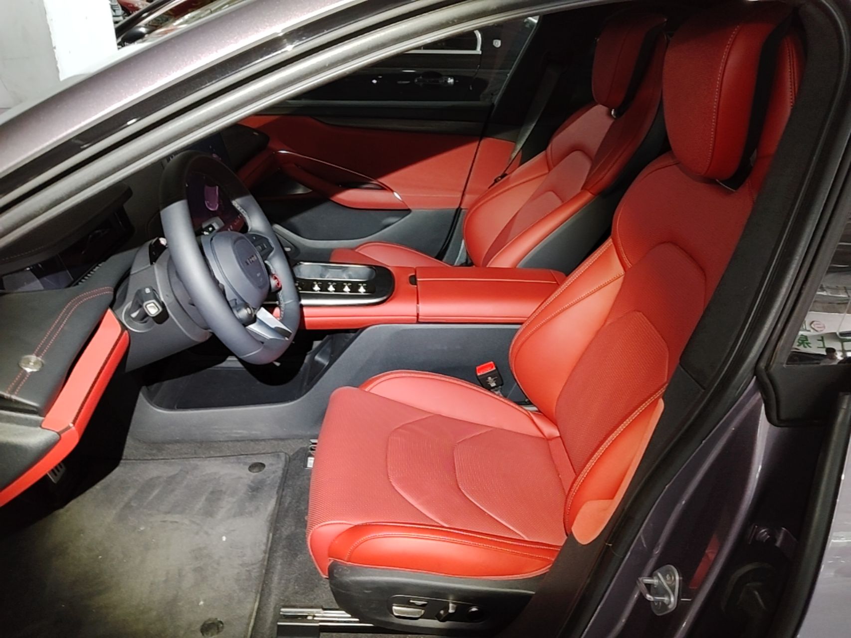 Xiaomi Auto SU7 2024 Four-Wheel Drive Ultra-Long Range Advanced Intelligent Driving Max Edition — снимка 17