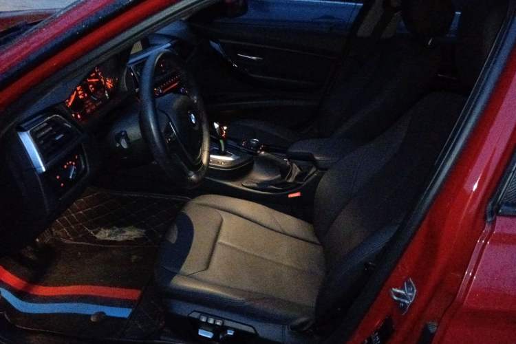 Used BMW 3 Series 2017 318i Fashion Model
