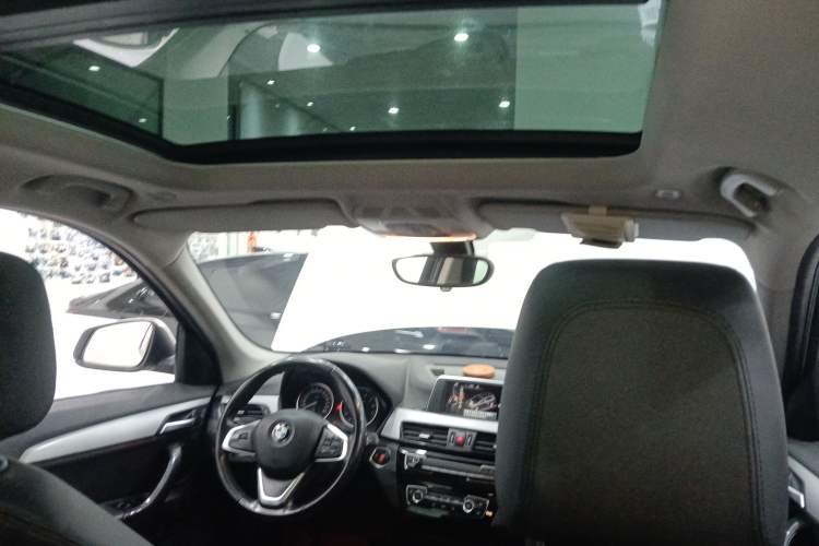 Used BMW X1 2016 sDrive18Li Premium Edition Headliner