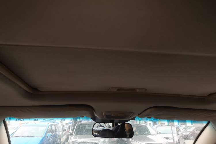 Used Baojun 560 2015 1.8L manual luxury version
