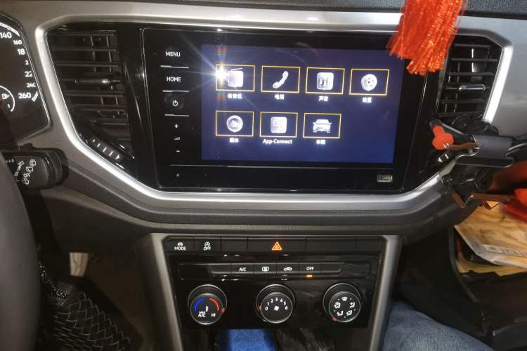 Used Volkswagen T-ROC 2021 280TSI DSG Two-Wheel Drive Elite Connect Edition
