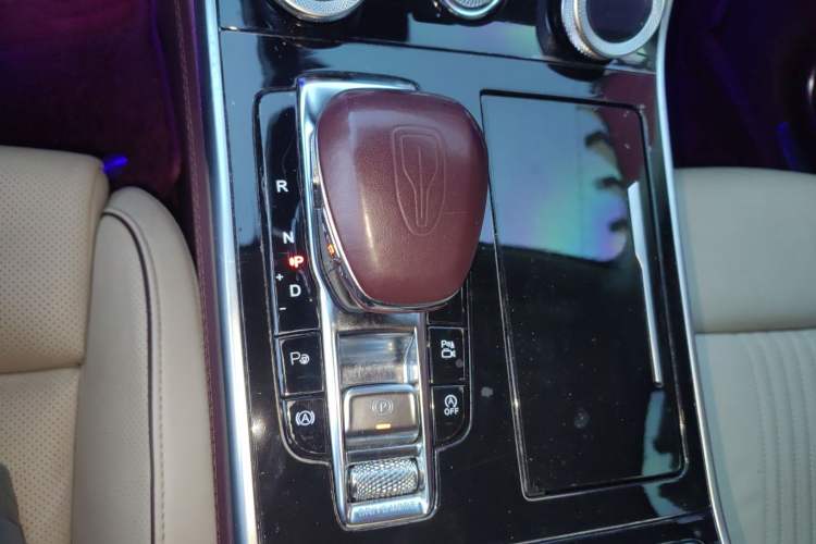 Used Hongqi H9 2020 2.0T Smart Connect Flagship Edition
