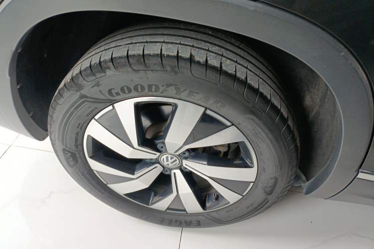 Used Volkswagen Tayron 2019 330TSI Two-Wheel Drive Luxury Model China VI Standard
