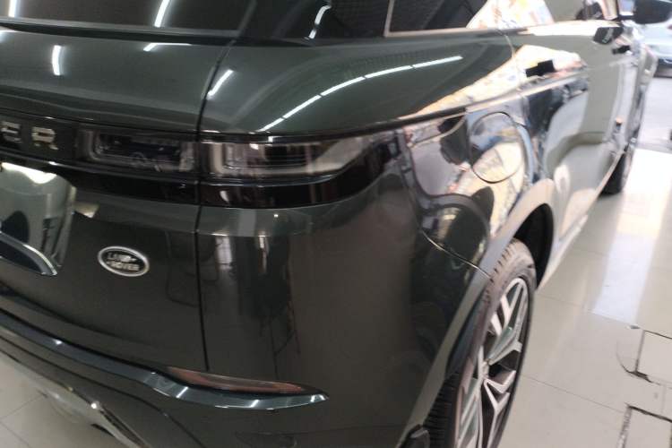 Used Land Rover Range Rover Evoque 2021 Range Rover Velar L 249PS R-Dynamic First Edition