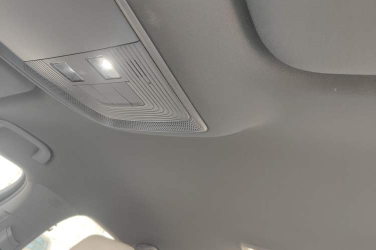 Used BYD Seal 06 New Energy 2024 DM-i 80KM Luxury Model Headliner