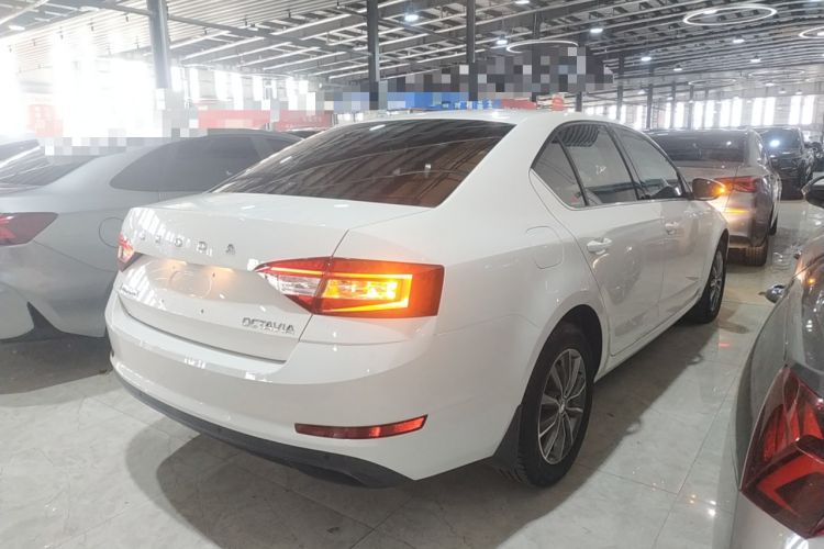 Used Skoda Octavia 2021 1.5L Automatic Comfort Edition
