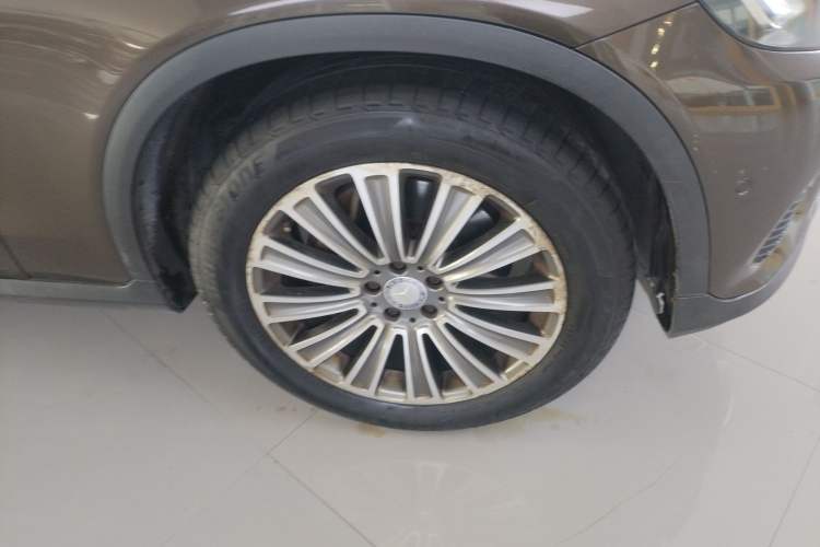 Used Mercedes-Benz GLC 2016 GLC 200 4MATIC Right Front Wheel Hub