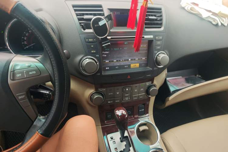 Used Toyota Highlander 2009 2.7L Two-Wheel Drive 7-Seater Luxury Edition