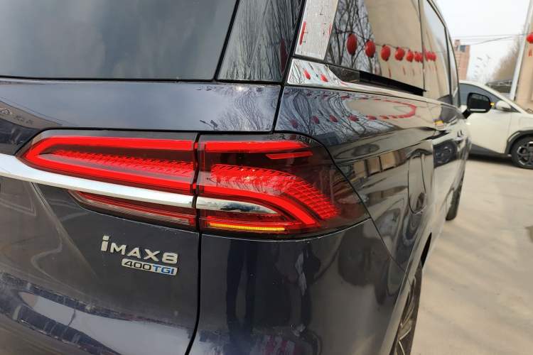 Used Roewe iMAX8 2022 Model 400TGI Exclusive Version for Key Accounts