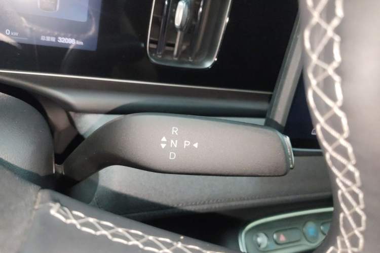 Used BYD Sealion 05 EV 2025 520 km Smart Cruise Version Gear Lever