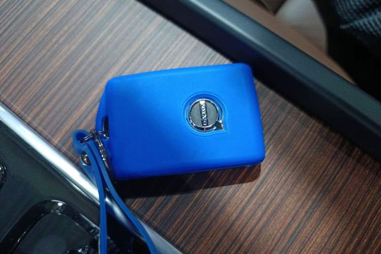 Used Volvo V60 2022 B5 Zhiyuan Luxury Edition