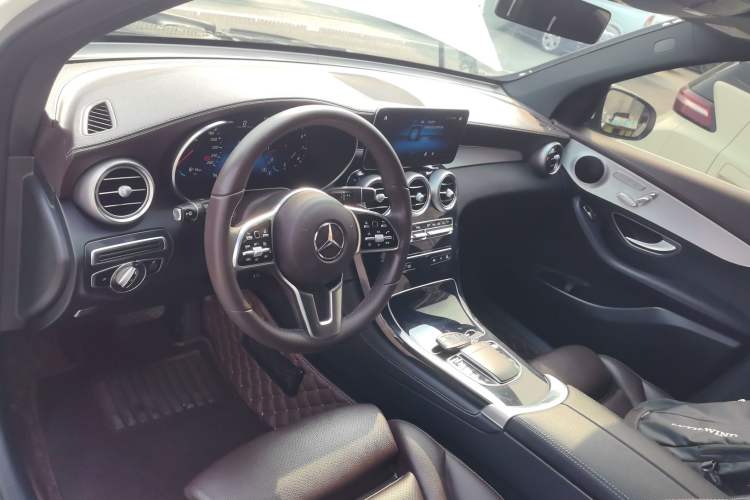 Used Mercedes-Benz GLC 2021 GLC 260 L 4MATIC Dynamic Edition