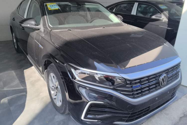 Used Volkswagen Passat New Energy 2025 430 PHEV Hybrid Business Edition
