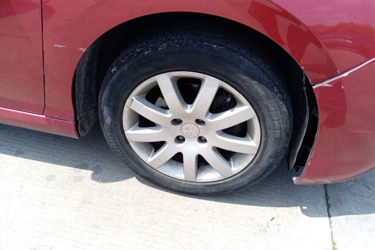 Used Peugeot 308 2014 Enjoy Edition Classic 1.6L Automatic Premium Model Right Front Wheel Hub