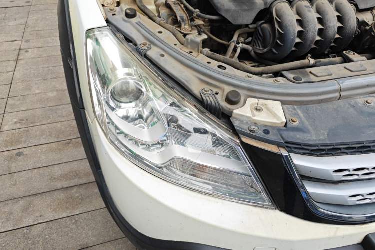 Used Dongfeng Aeolus H30 2014 CROSS 1.5L Manual Smart Drive Gratitude Edition