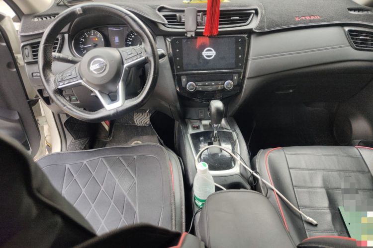Used Nissan X-Trail 2019 2.0L CVT Smart Connect Comfort Edition 2WD Center Console