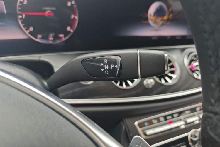 Used Mercedes-Benz E-Class 2018 Facelift E 320 L Sport 4MATIC
