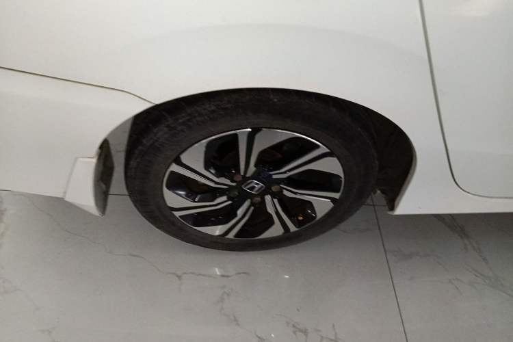 Used Honda Crider 2016 1.8L CVT Luxury Edition
