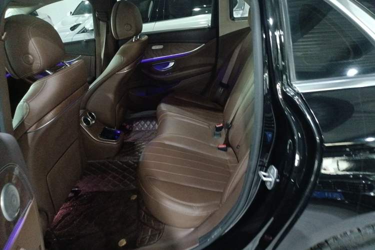 Used Mercedes-Benz E-Class 2022 Updated E 260 L Left Rear Seat