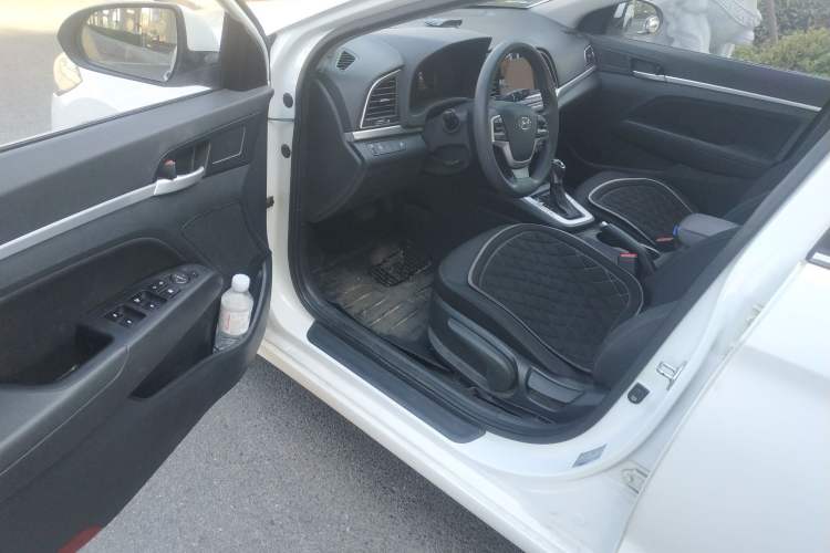 Used Hyundai Elantra (6th Generation / Lingdong) 2016 1.6L Automatic ZhiXuan – Elite Version
