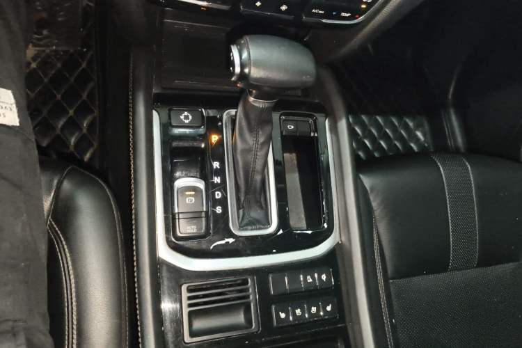 Used GAC Trumpchi GS7 2017 320T Two-Wheel-Drive Luxury Smart Connectivity Model