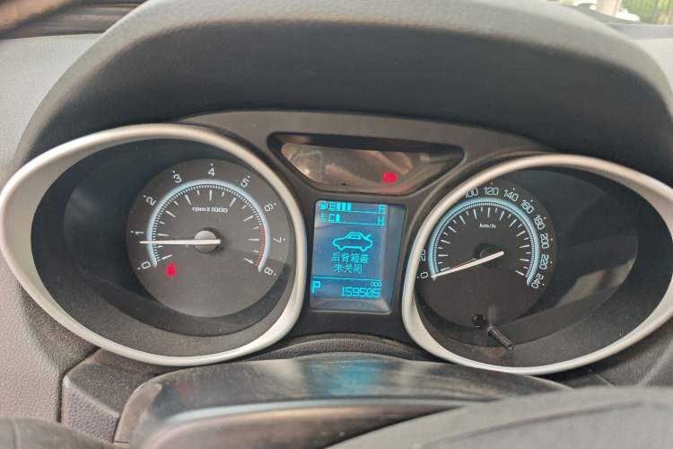 Used GAC Trumpchi GS5 Super 2016 1.8T Automatic All-Wheel-Drive Anniversary Edition Instrument Cluster