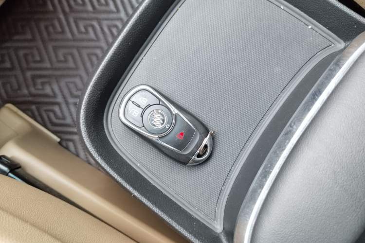 Used Buick GL8 2017 ES 28T Premium Version China V Standard