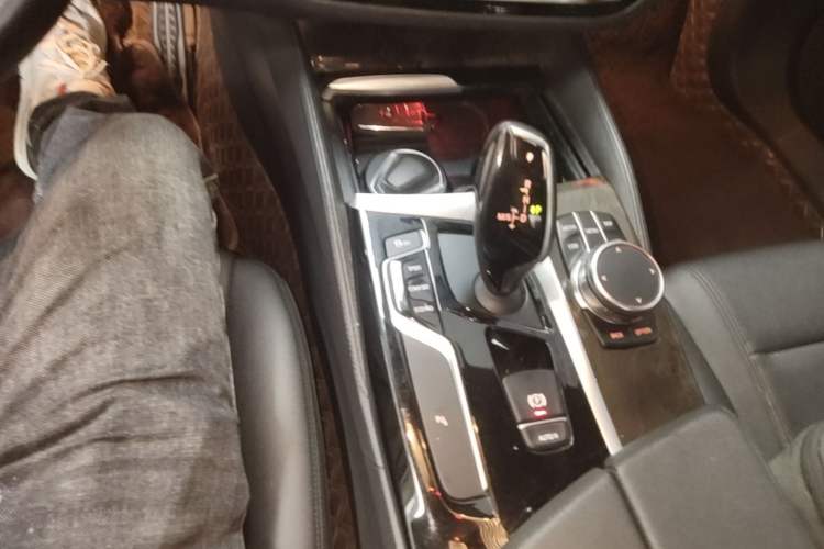 Used BMW 5 Series 2018 525Li M Sport Package