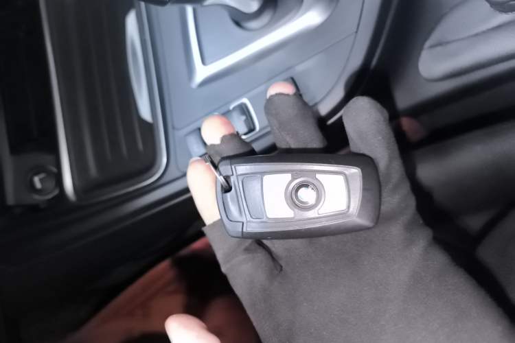 Used BMW 3 Series 2014 320Li Fashion Model
