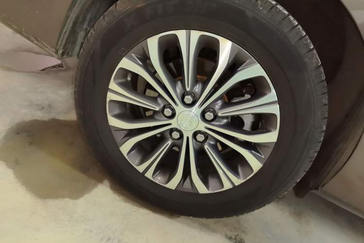 Used Buick GL8 2021 Land Cruiser Executive Class 652T Comfort Model